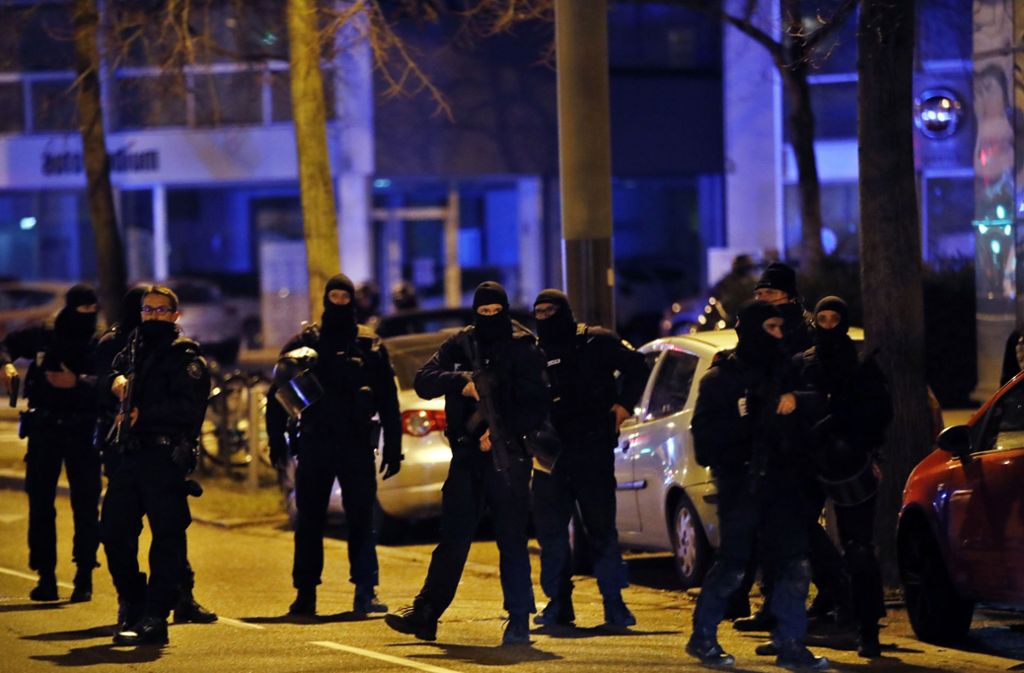 In Neudorf kam der mutmaßliche Attentäter bei einem Zugriff der Polizei ums Leben. Foto: AP