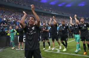 Nach Sieg gegen den  Hamburger SV: „Mit viel Pizza“ und Malle-Musik –  so lief die Party der VfB-Profis