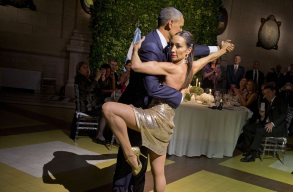 Der US-Präsident bewies Führungsstärke und konnte die argentinische Tänzern Mora Godoy überzeugen.