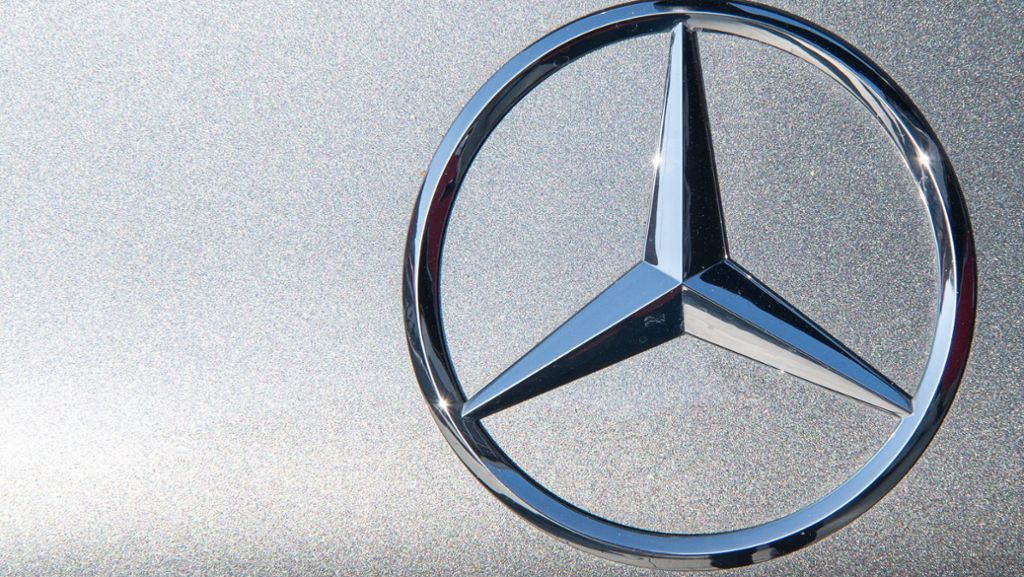  Vom Parkplatz eines Schwimmbads im Rems-Murr-Kreis ist am Dienstag ein Mercedes 230 SL gestohlen worden. Der Oldtimer ist fast 100 000 Euro wert – die Polizei bittet um Hinweise. 