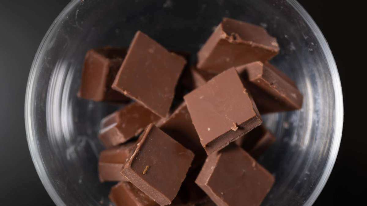 Importe deutlich verteuert: Hohe Kakaopreise könnten Schokolade teurer machen