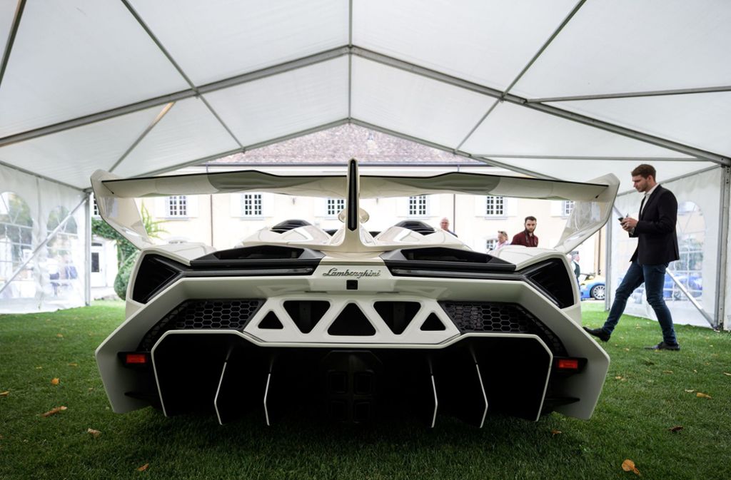 Lamborghini Veneto Roadster