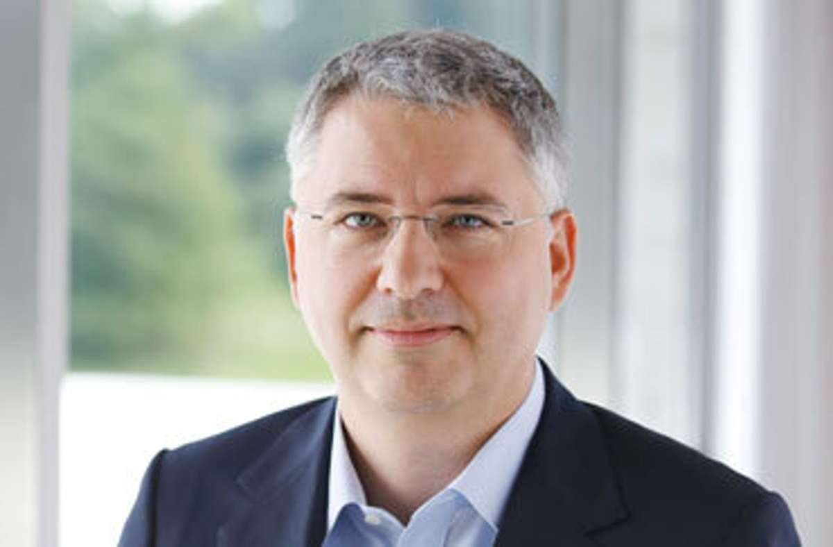 Auf Platz 6 schafft es 2020 Severin Schwan, Vorstandschef des Pharmaunternehmens Roche. Im Jahr zuvor lag er noch auf Platz eins der laut Glassdoor beliebtesten Manager in Deutschland.