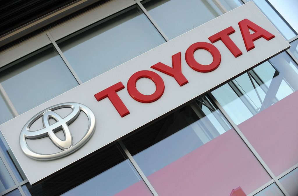 Toyota schafft es mit 50,29 Millarden US-Dollar auf Platz Sieben.