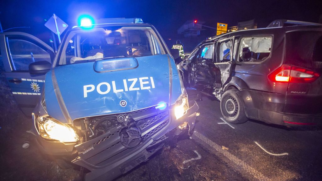 Karambolagen mit Polizeiautos: Wenn die Blaulichtfahrt mit Unfall endet