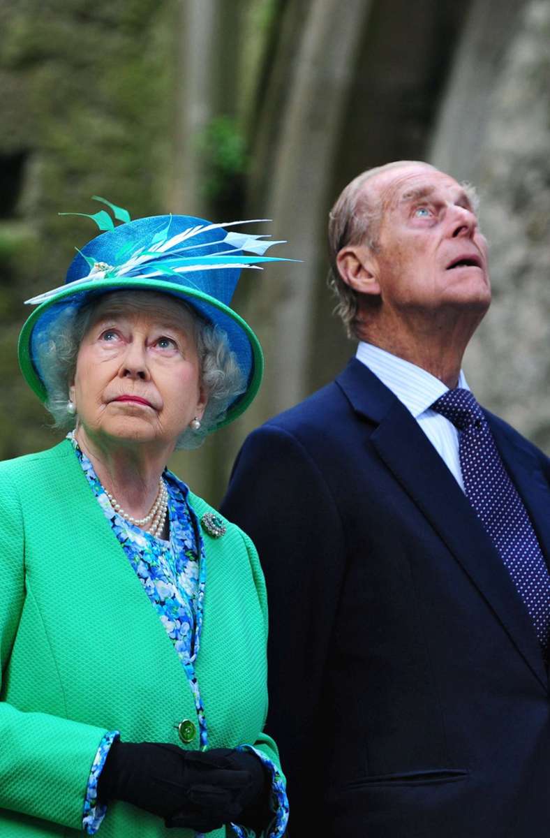 2011: Die Queen und Prinz Philip schreiben Geschichte – mit einem Besuch in Irland, dem ersten eines Monarchen, seit das Land 1922 unabhängig wurde.