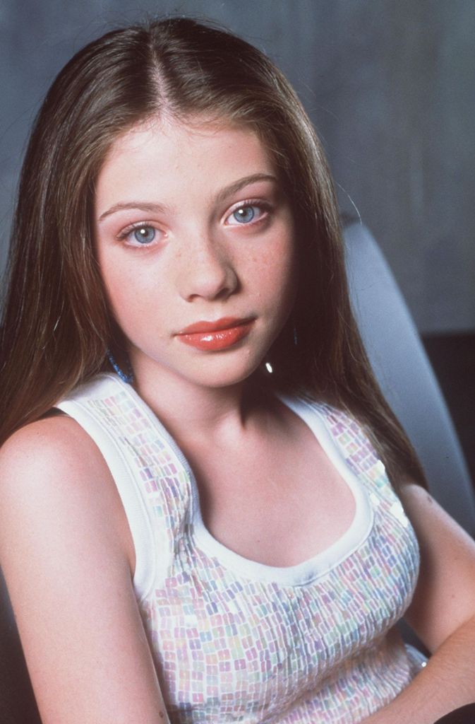 Dawn (Michelle Trachtenberg) ist eigentlich nicht von dieser Welt, verwandelt sich aber in Buffys kleine Schwester.