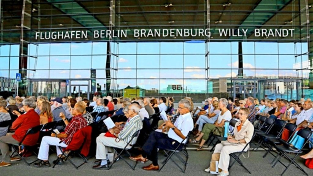 Imagepflege für den Berliner-Flughafen BER: Nicht auch noch den Boden verkratzen