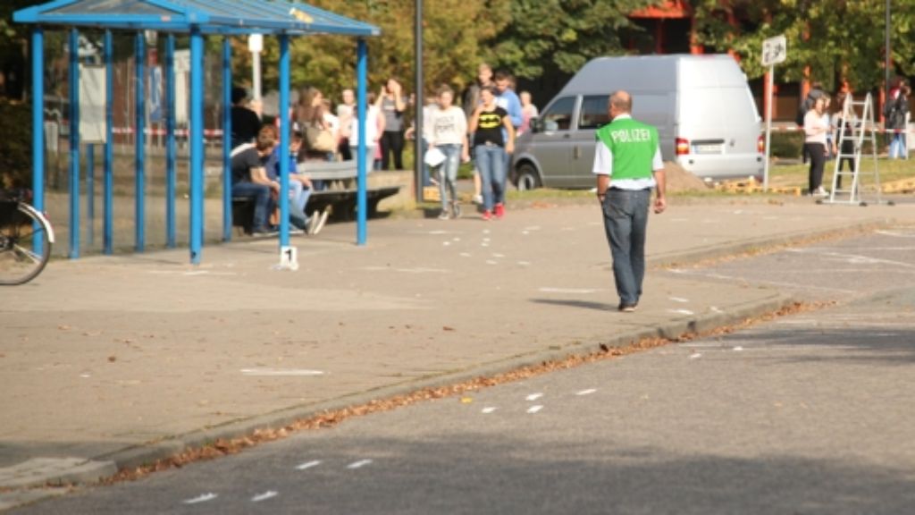 Diepholz in Niedersachsen: 18-jähriger Autofahrer rast in Schülergruppe