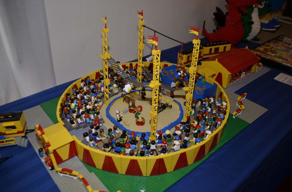 Die Lego-Ausstellung lockt über 10 000 Besucher.