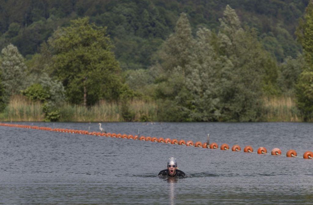 Der Plüderhausener See ist beliebt bei Sportschwimmern