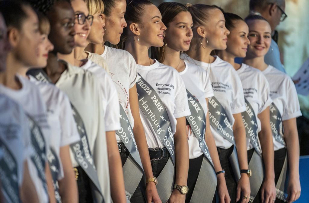 16 Kandidatinnen buhlen um die Gunst der rein weiblichen Jury bei der Wahl zur „Miss Germany“ 2020. Foto: dpa/Patrick Seeger