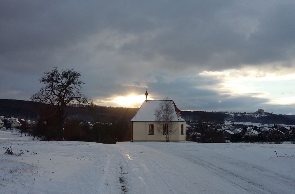 So schön verzaubert der erste Schnee im Jahr 2017 das Städtchen Lauchheim im Ostalbkreis. Wie haben Sie den Winter bisher eingefangen? Wir suchen ihr schönstes Bild vom Winter in Stuttgart.