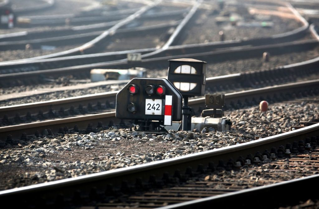 Der Bahn drohen erhebliche Strafzahlungen wegen des schlechten Zustands des Schienennetzes. Foto: dpa