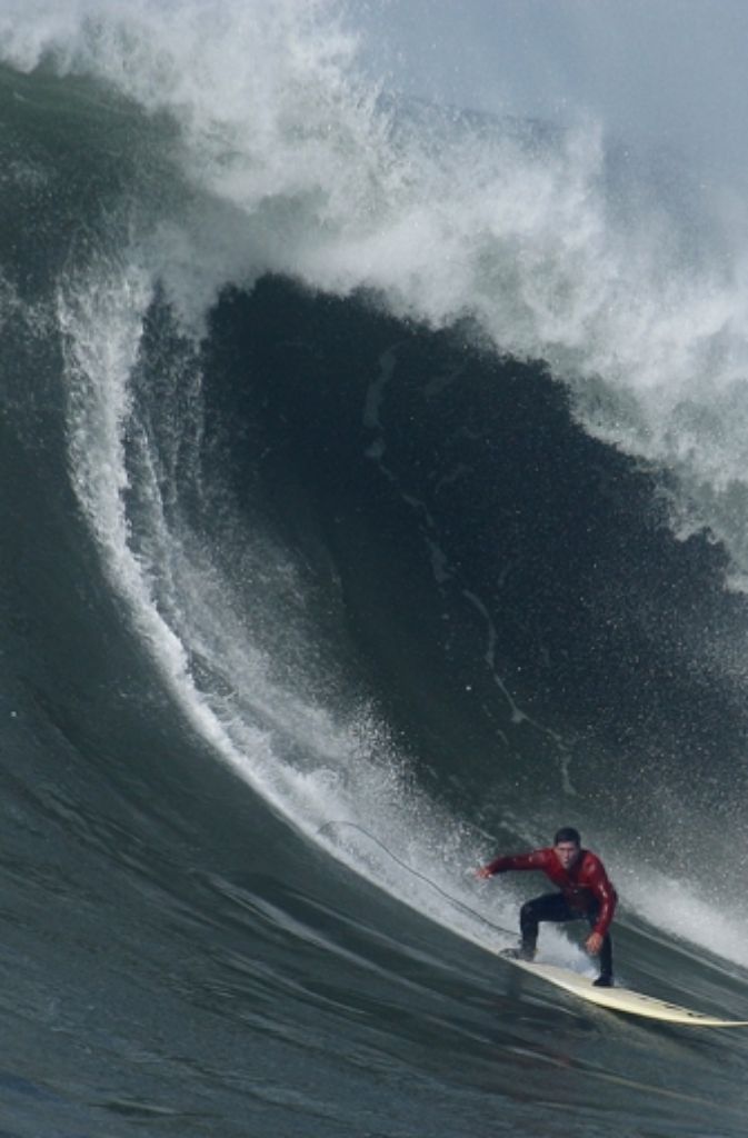Ebenfalls berüchtigt ist Half Moon Bay in Kalifornien; der Spot, der als „Mavericks“ bekannt ist, gilt als einer der gefährlichsten weltweit. 1994 ertrank hier der Big Wave-Surfer Mark Foo.