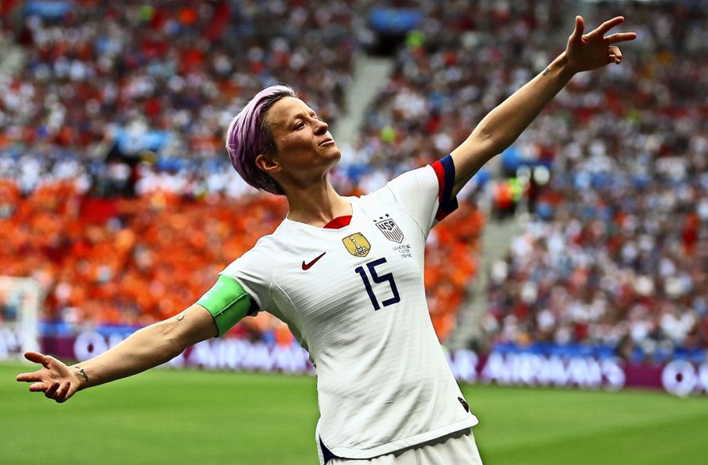 Außergewöhnliche Jubelpose, außergewöhnliche Frau: US-Fußball-Star Megan Rapinoe.