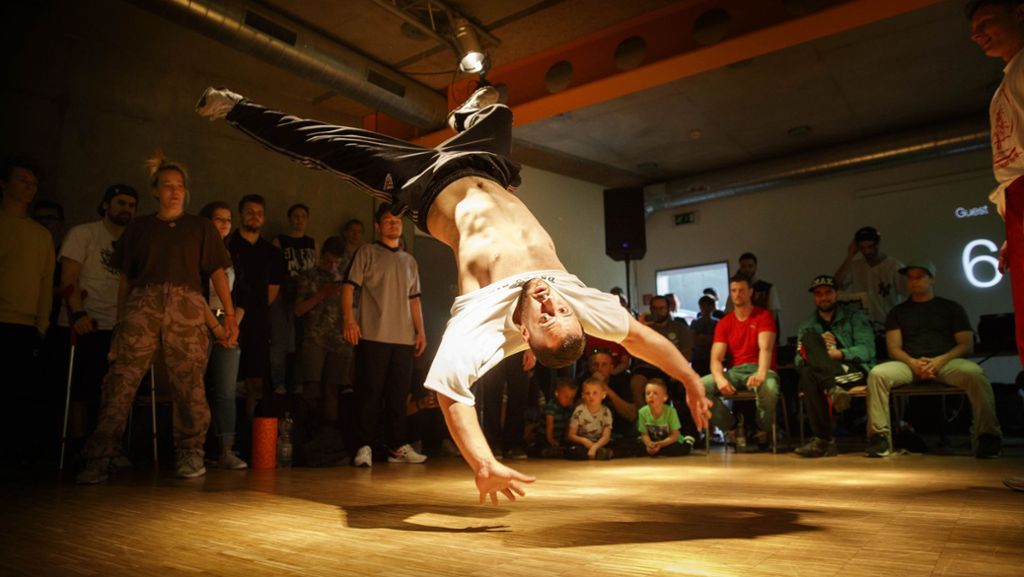  Zum ersten Mal ist in Deutschland ein Break-Liga-Meister gekürt worden: Die Breakdancer der Gruppe Directors Cut haben am Samstag überzeugt. 