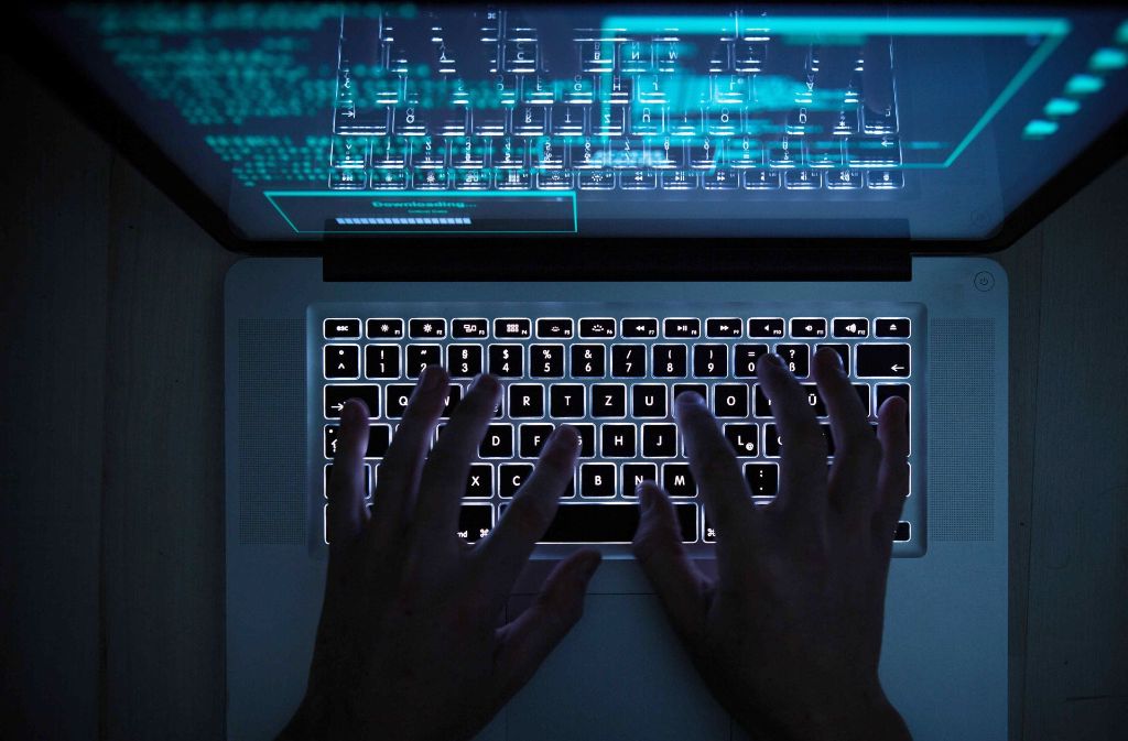 Die Hacker nutzen bei ihrem Angriff eine Schwachstelle von Windows aus. Foto: dpa