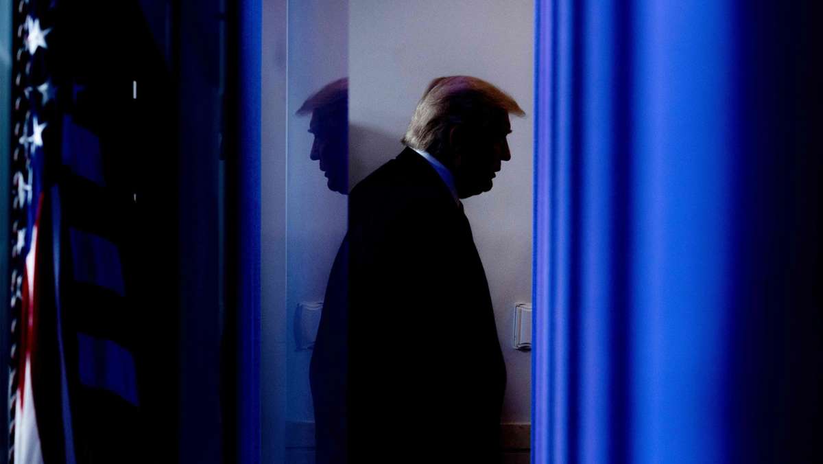 US-Präsident feuert kritischen Behördenchef: Trump bunkert sich nach US-Wahl im Weißen Haus ein