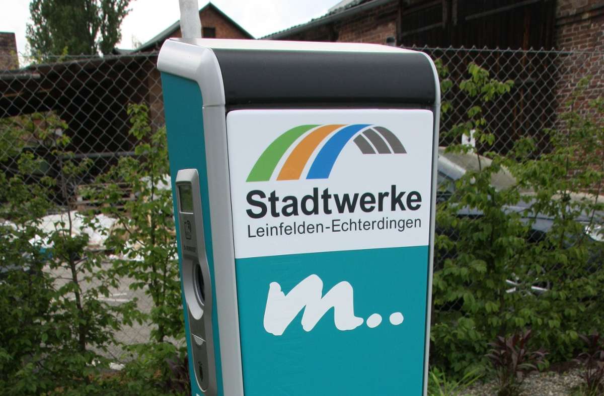 Diese Ladesäule für E-Autos steht in Echterdingen an der Stadionstraße. Foto: Natalie Kanter