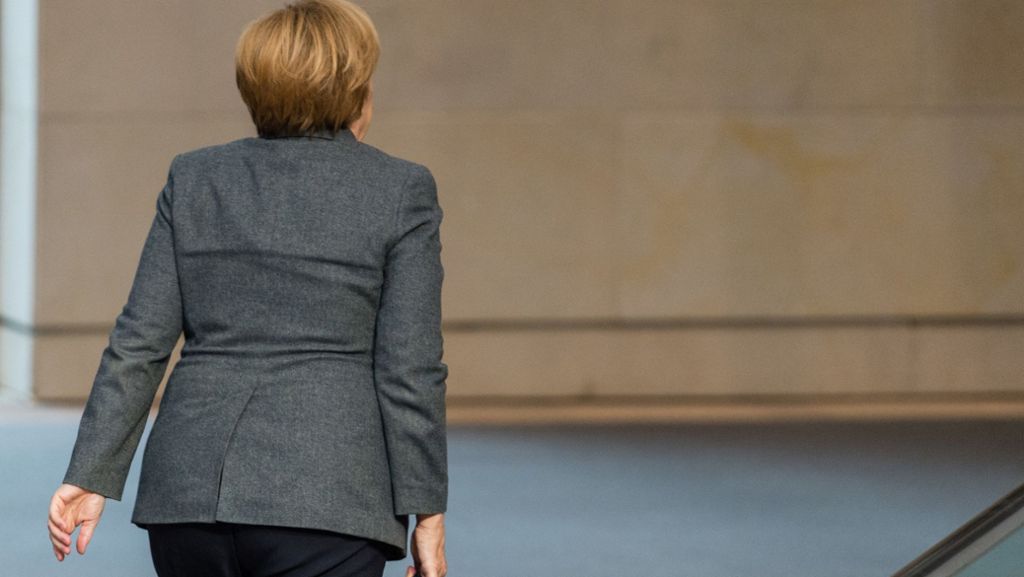  Kanzlerin Angela Merkel ist nur noch für eine Minderheit der Deutschen eine sichere Bank für die Zukunft. Laut einer Umfrage wünschen sich viele Bürger, dass sie nicht bis 2021 durchhält. 