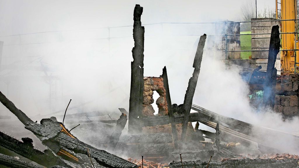 Brand bei Ziegelhütte in Ochsenwang: Unter der Asche glimmt ein Hoffnungsfunke
