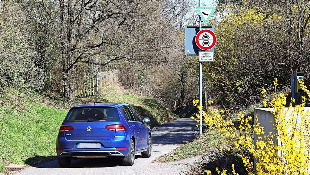 Illegaler Schleichweg in Stuttgart: Warum dieser Feldweg trotz Fahrverbots offen bleibt