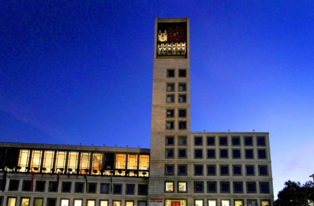 Der Kampf um den Chefsessel im Stuttgarter Rathaus bleibt spannend. Foto: factum/Weise