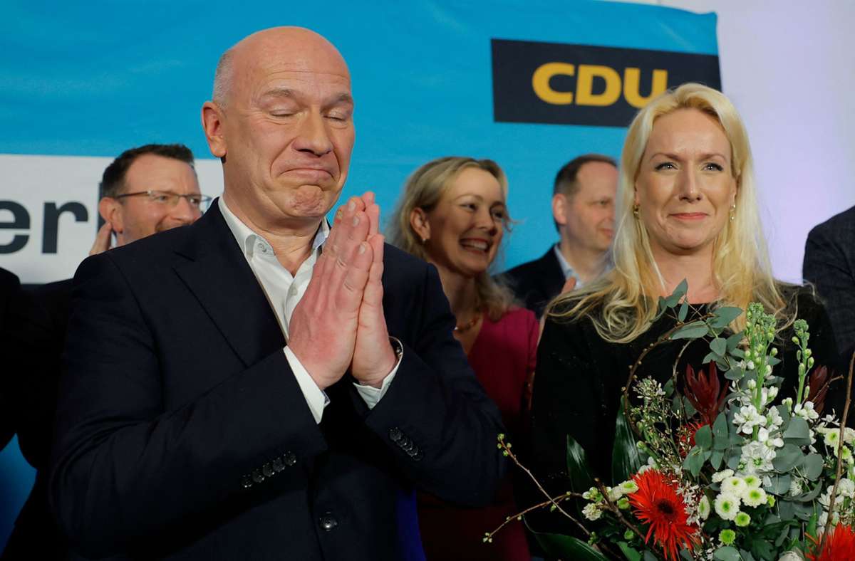 Kai Wegner freut sich über den historischen CDU-Wahlsieg.