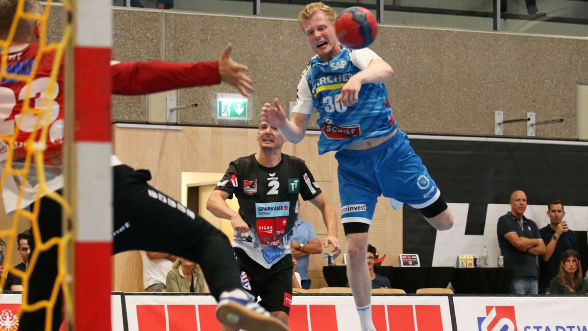  Handball-Bundesligist TVB Stuttgart hat im Trainingslager ein erstes Testspiel absolviert – und gegen Schwaz Tirol gewonnen. 