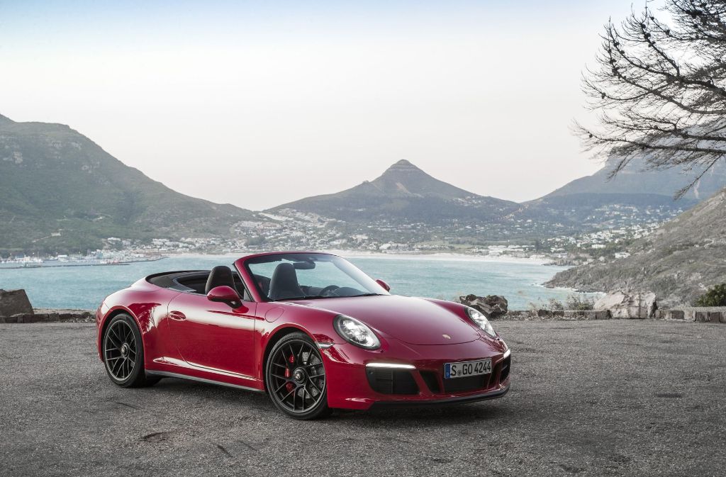 Es gibt sportlichen Nachwuchs für die Porsche-911-Familie. Mit den GTS-Modellen baut Porsche die Produktpalette weiter aus, darunter auch das 911 Carrera GTS Cabriolet.