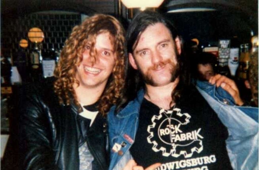 Auch Prominenz tummelt sich ab und an in der Rockfabrik, hier der Motörhead-Sänger Lemmy Kilmister (rechts).