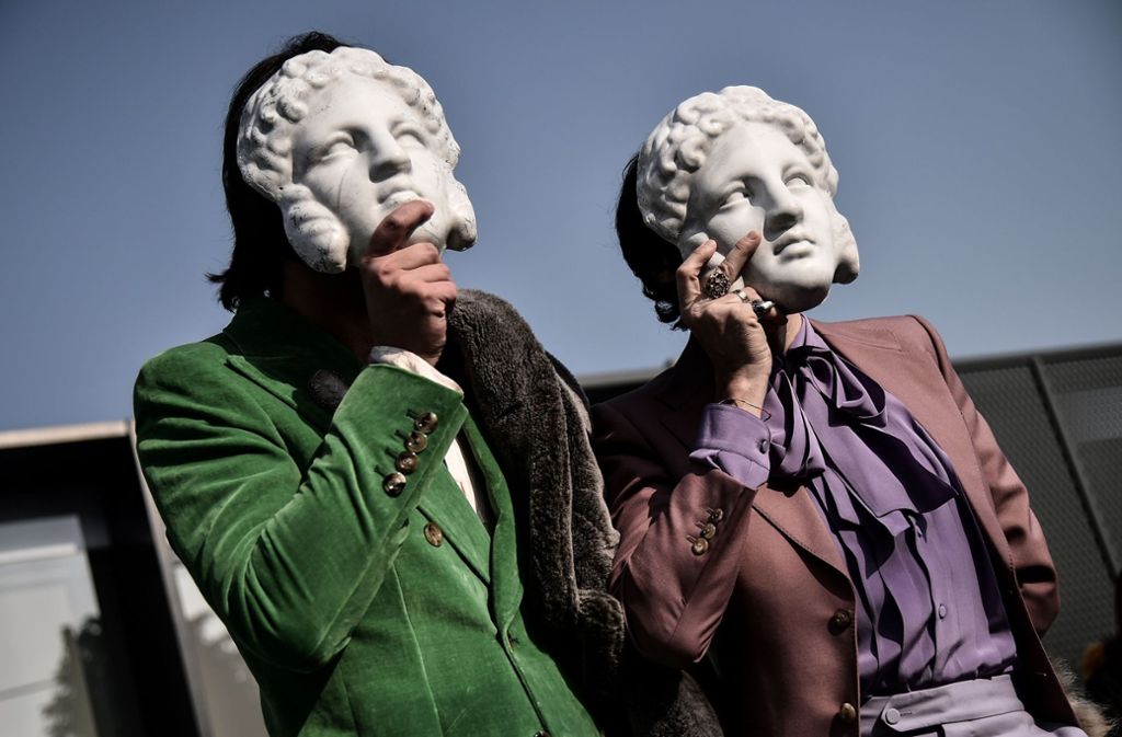Masken dienten auch als Einladung für die Gucci-Show auf der Mailänder Modewoche. Foto: AFP