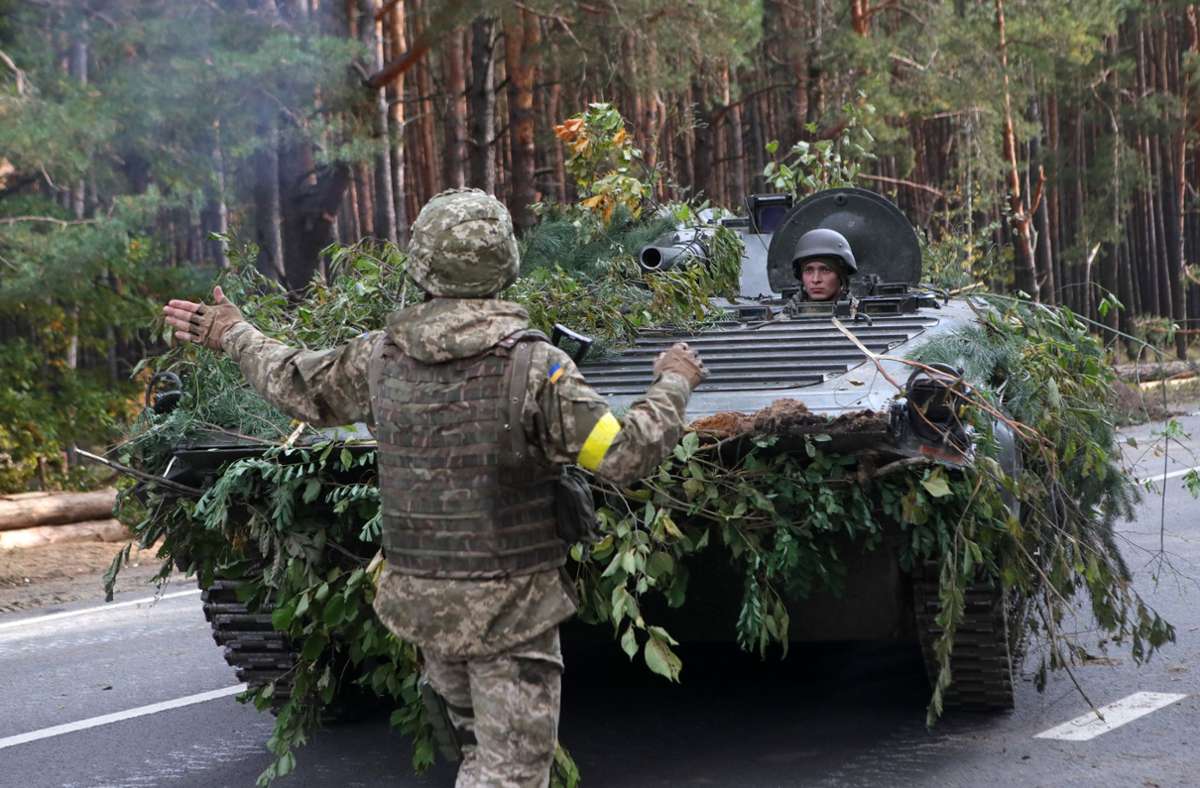 Ukrainische Soldaten haben weitere Teile ihres Landes zurückerobert. (Symbolbild) Foto: dpa