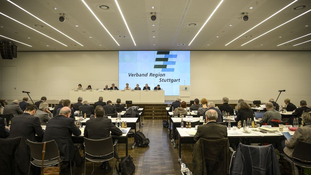 Verband Region Stuttgart: Regionsstreit: Räte vertagen Entscheidung