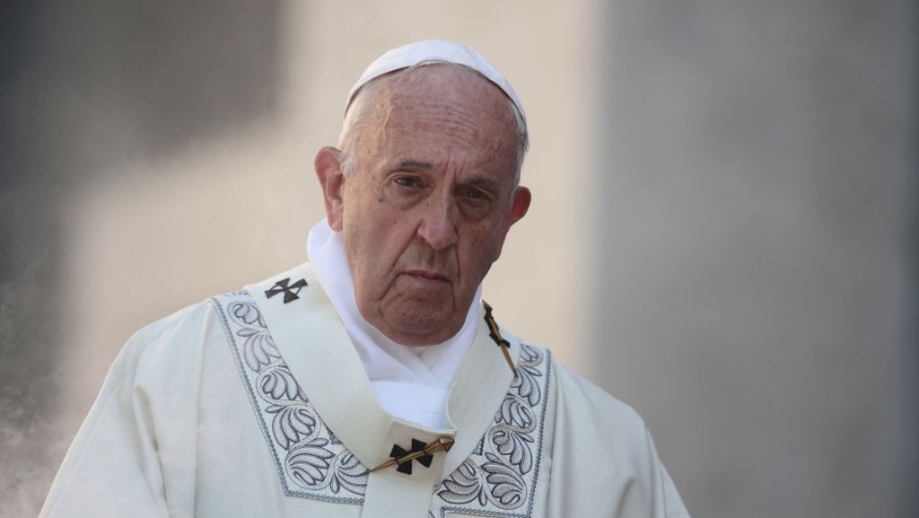 Vatikan: Papst bleibt im Aufzug stecken