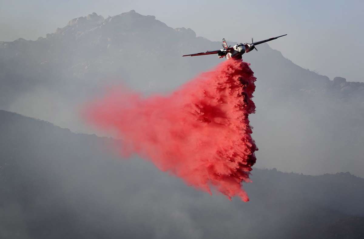 Im Kampf gegen schwere Waldbrände an der US-Westküste...