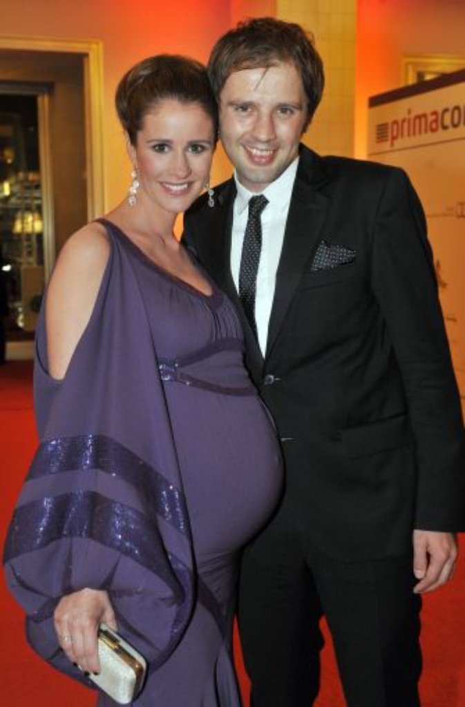 Die schwangere Moderatorin Mareile Höppner mit ihrem Mann Arne Schönefeld beim Leipziger Opernball
