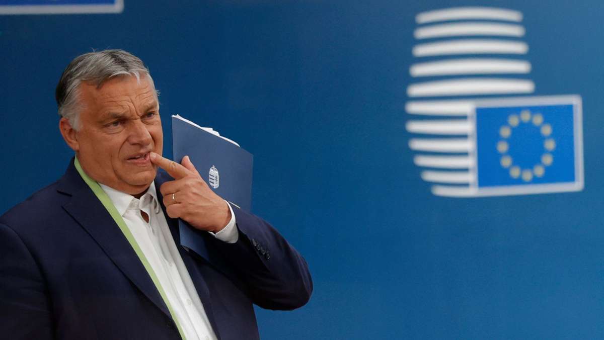  Ungarns Premier Orban erhält keine Einladung für einen Demokratiegipfel. Seine Reaktion ähnelt einem gekränkten Teenager. 