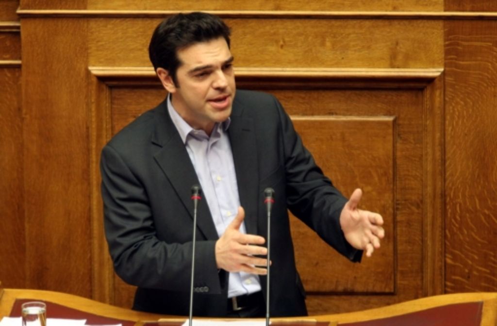 Alexis Tsipras wird am 28. Juli 1974 in Athen geboren. Schon während seiner Schuljahre ist er in der Linken organisiert.