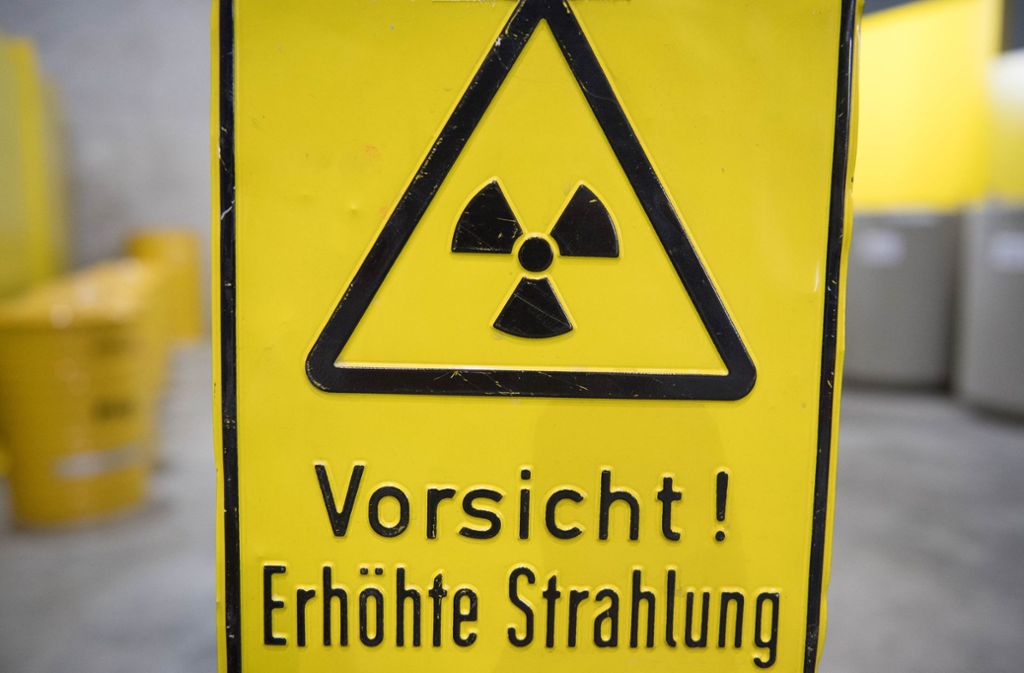 Die Bevölkerung hat wenig Ahnung davon, welche Strahlung wirklich gefährlich ist. Foto: dpa/Stefan Sauer