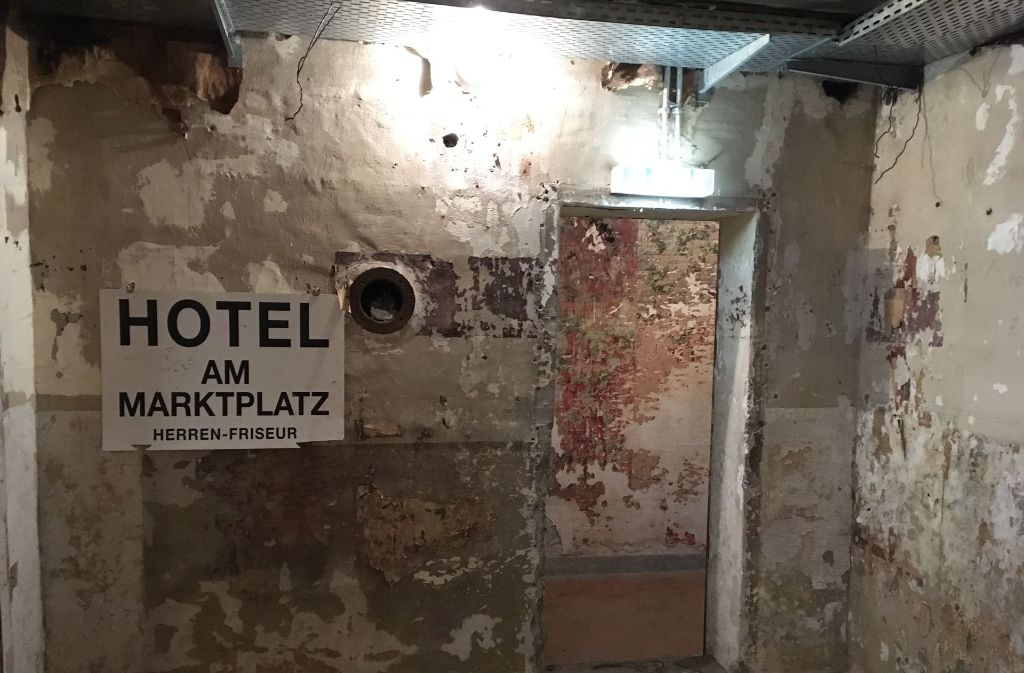 Der wohl bekannteste Stuttgarter Bunker ist das ehemalige Bunkerhotel am Marktplatz. Er öffnet ...