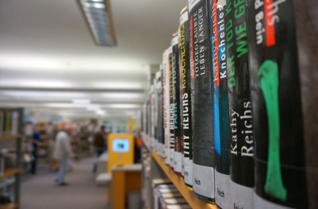 Bücher über Bücher – die Bibliotheken erweitern ständig ihr Sortiment.