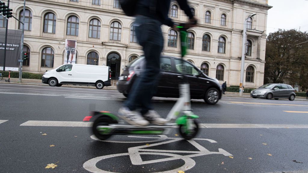 Verkehrsverstöße bei E-Scootern: Lime bittet Kunden bei Bußgeldern zur Kasse