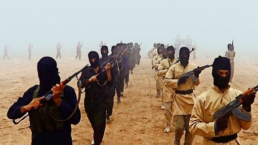 Die Miliz des Islamischen Staates stößt in  das Machtvakuum des Mittleren Ostens vor. Sie vertrete eine „bizarr verdrehte Variante des Islam“, sagt Heiner Bielefeldt. Foto: dpa,  Rafael