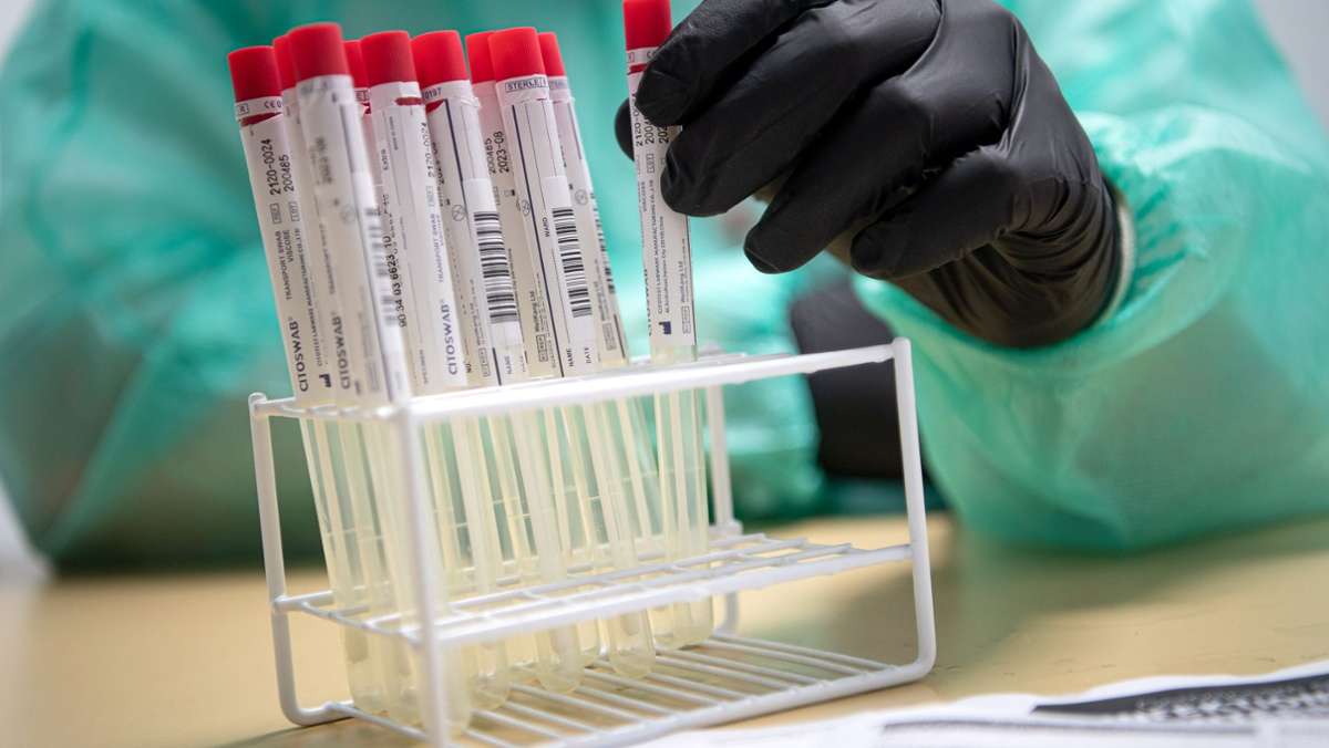  Ungeimpfte in Baden-Württemberg müssen bald einen negativen PCR-Test vorlegen, wenn sie Alten- und Pflegeheime betreten wollen. 
