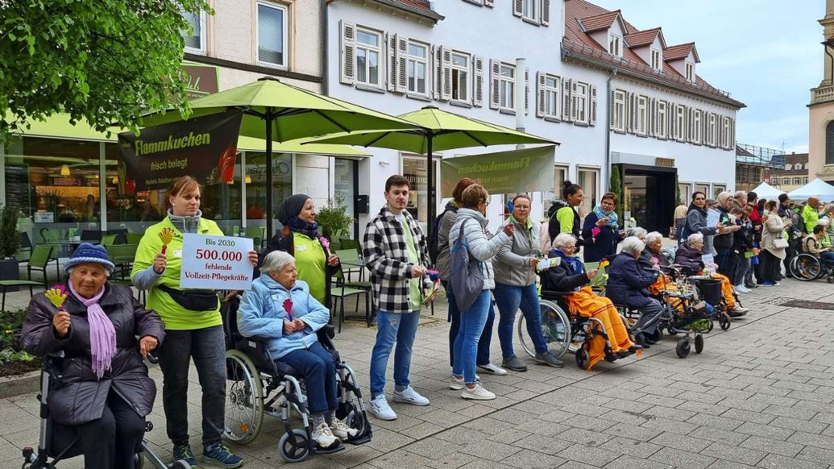 Pflegenotstand im Kreis Ludwigsburg: Müssen bald Pflegeheime geschlossen werden?