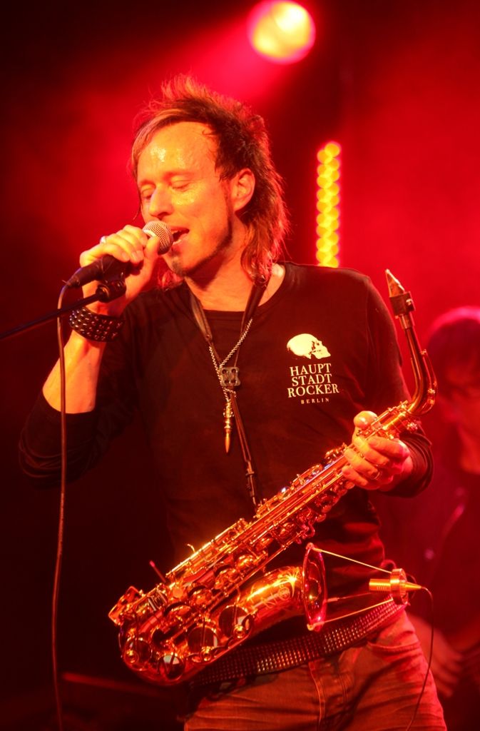 Der aus Sigmaringen stammende Saxofonisten, Noah Fischer ist Mitglied in Udo Lindenbergs Panikorchester.