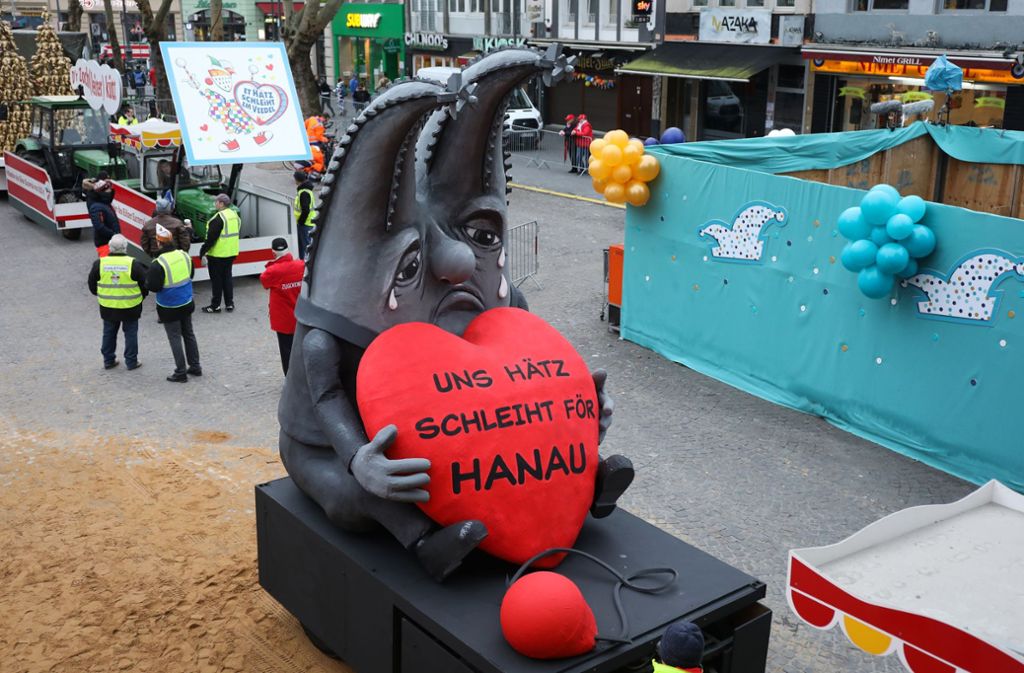 Motivwagen In Koln Und Dusseldorf Der Kolner Dom Trauert Um Die