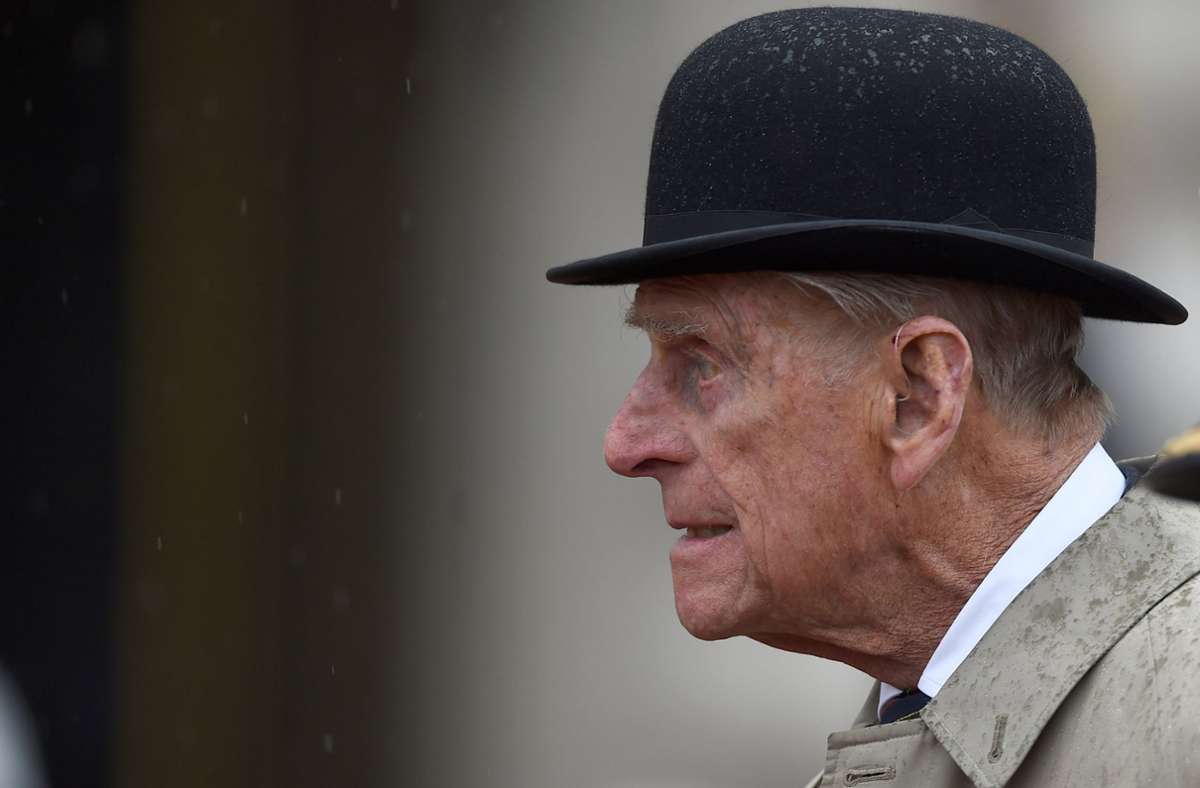 Erst 2017, mit sagenhaften 96 Jahren, trat der Herzog von Edinburgh seinen Ruhestand an. Ganz aus dem öffentlichen Auge war er damit aber nicht: Er begleitete die Queen weiterhin zu offiziellen Anlässen – wenn seiner Königlichen Hoheit danach war.